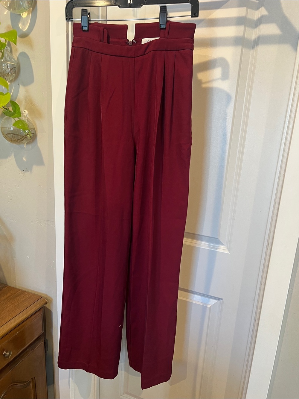 Commense High-Rise Wide-Leg Trousers in Burgundy
